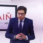 El ministro de Transformación Digital y para la Función Pública, Óscar López, inaugura el acto ´CambIA: de la investigación a la empresa’, en el que se presentan los resultados del programa ‘Misiones I+D en IA’, con casos de uso reales de aplicación en sectores estratégicos de la economía del país, durante la segunda jornada del MWC 2025.