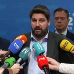 López Miras: "Cada mes que pasa, hay una nueva cesión de Sánchez a los independentistas"