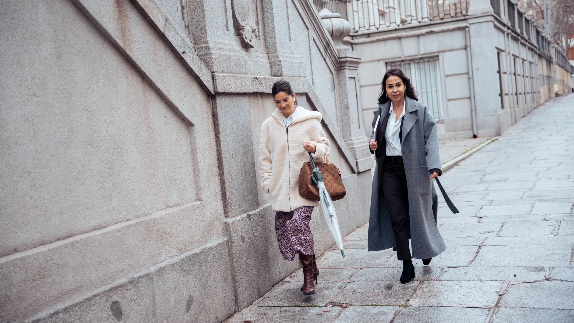 La expresidenta de ADIF, Isabel Pardo de Vera, a su llegada a declarar al Tribunal Supremo por el ‘caso Koldo’, a 5 de marzo de 2025, en Madrid (España). El ex director general de Carreteras Javier Herrero y la expresidenta de Adif Isabel Pardo de Vera están citados a declarar hoy como testigos ante el magistrado del Tribunal Supremo que investiga si el ex ministro José Luis Ábalos y su ex asesor Koldo García cobraron comisiones --en efectivo y especie-- a cambio de adjudicaciones de contrato...