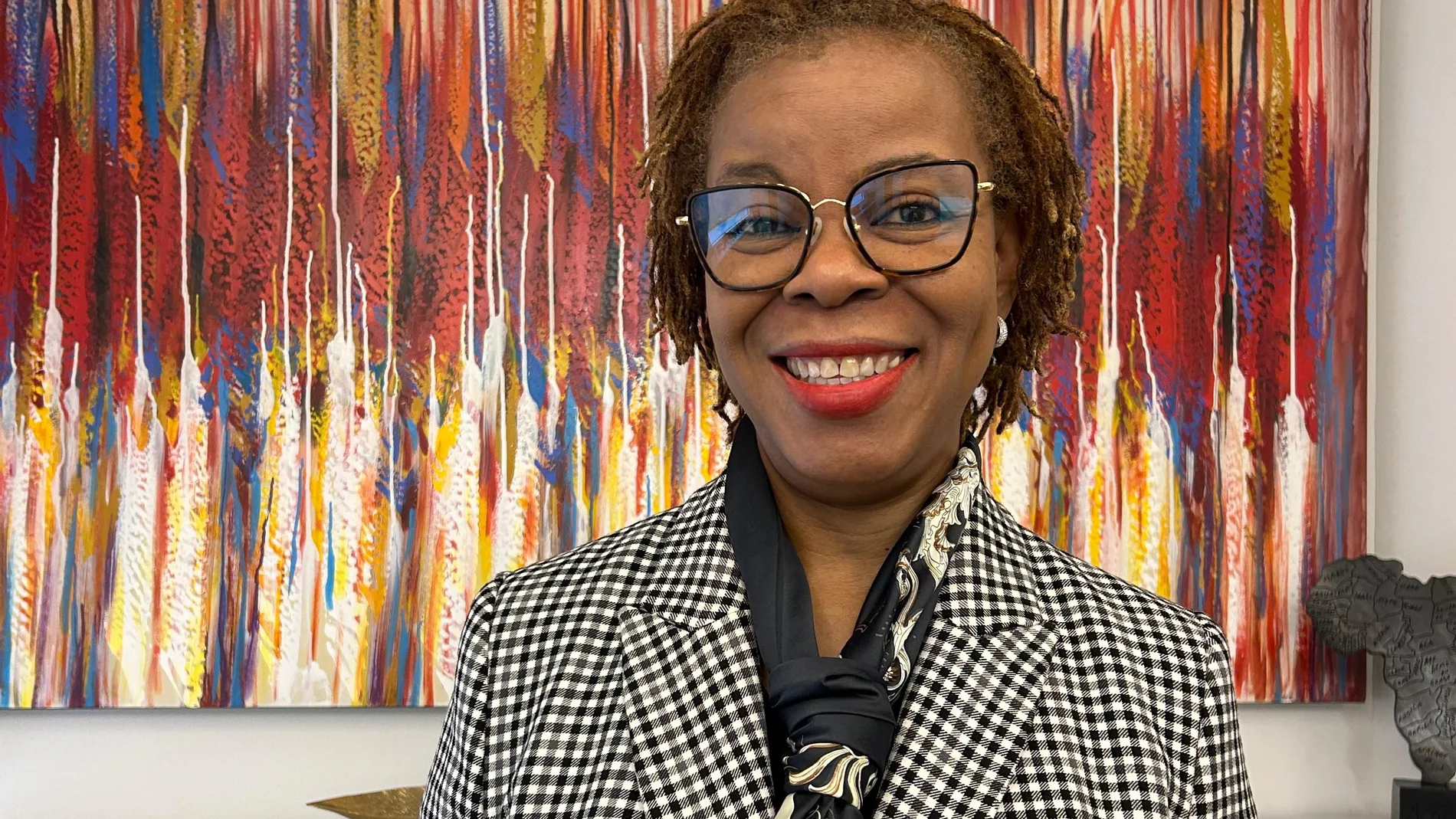 La profesora y economista Enase Okonedo, Premio Harambee 2025 a la Promoción e Igualdad de la Mujer Africana