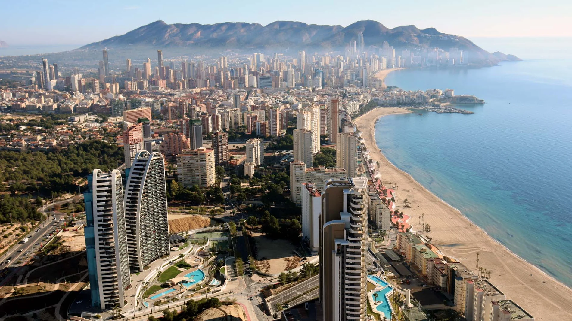 Benidorm es la capital del turismo en una provincia, la de Alicante, en la que se han dado de baja 803 viviendas turísticas del registro oficial de la Generalitat