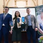 Gerardo Lerones, Cristina Rico y Manuel Dorado, hoy durante la presentación de la nueva aplicación