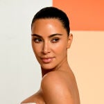 Kim Kardashian en la fiesta de Vanity Fair de los Premios Oscar 2025