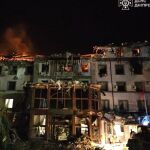 Así quedó el hotel en Krivói Rog tras el impacto de un misil ruso en la región ucraniana de Dnipropetrovsk