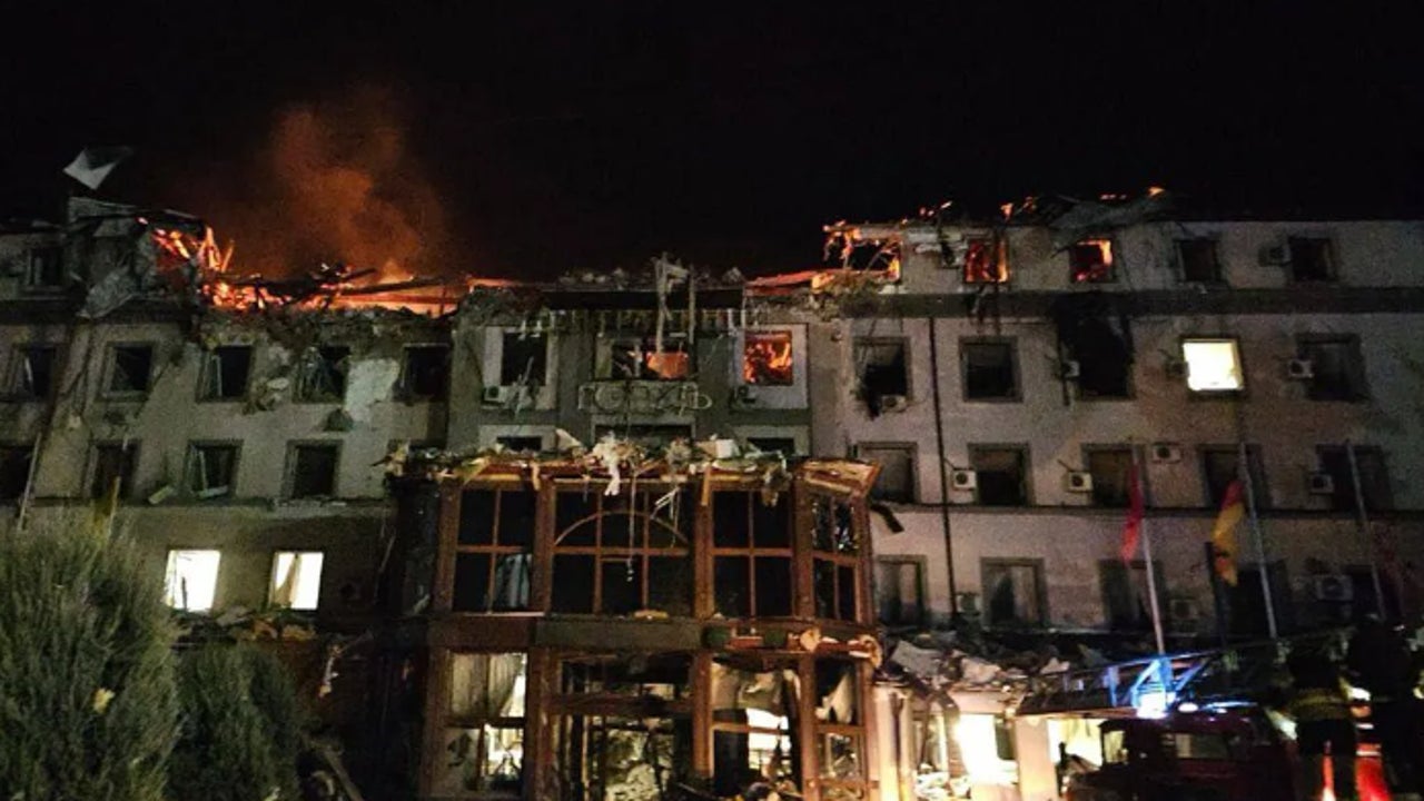 Una ucraniana graba la realidad de las noches en Ucrania desde que hay guerra: "Están bombardeando los lugares donde viven los civiles"