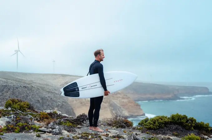 Palas eólicas recicladas en tablas de surf, suelas para zapatillas o vigas Palas eólicas recicladas en tablas de surf, suelas para zapatillas o vigas