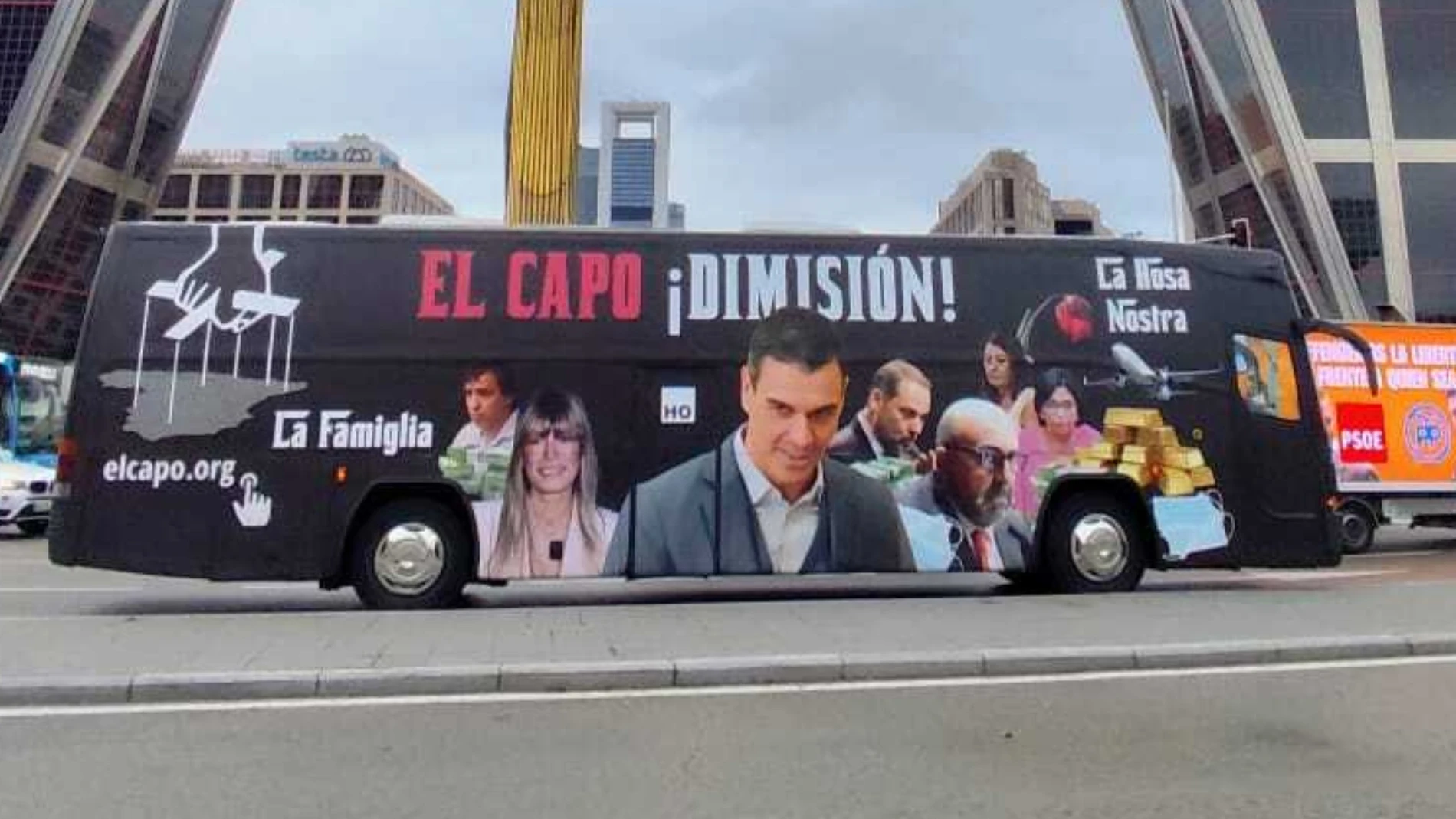 El "Capobus" de Hazte Oír, pasando por Plaza de Castilla