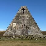 Estado actual de la Pir&aacute;mide de los Italianos