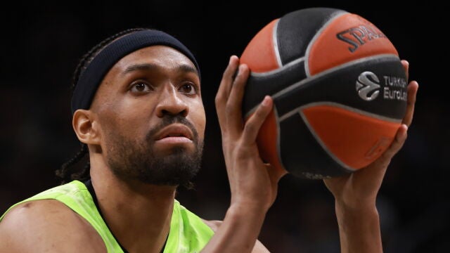 Basketball EuroLeague - Alba Berlin vs FC Barcelona