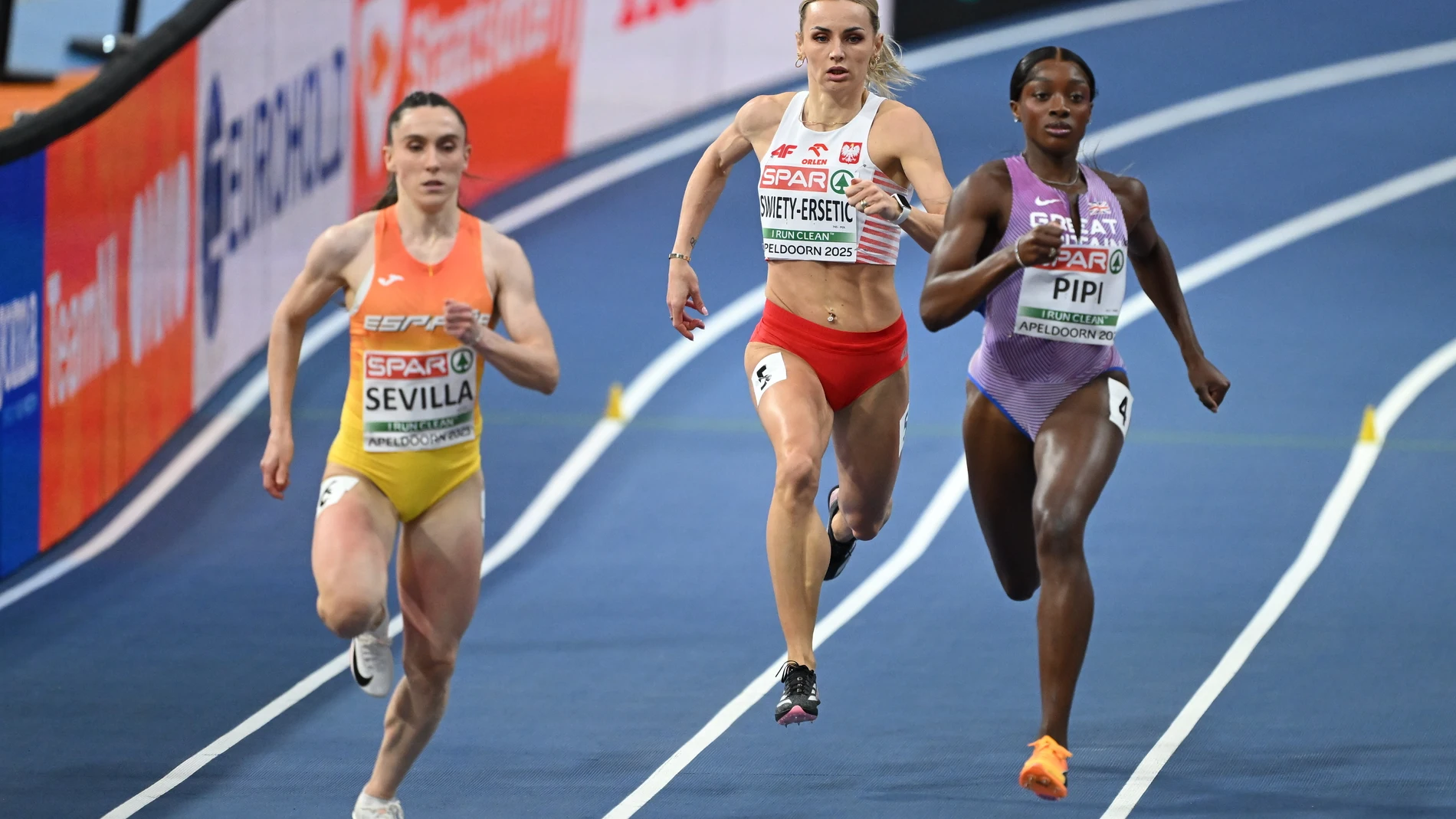 Paula Sevilla, bronce en 400