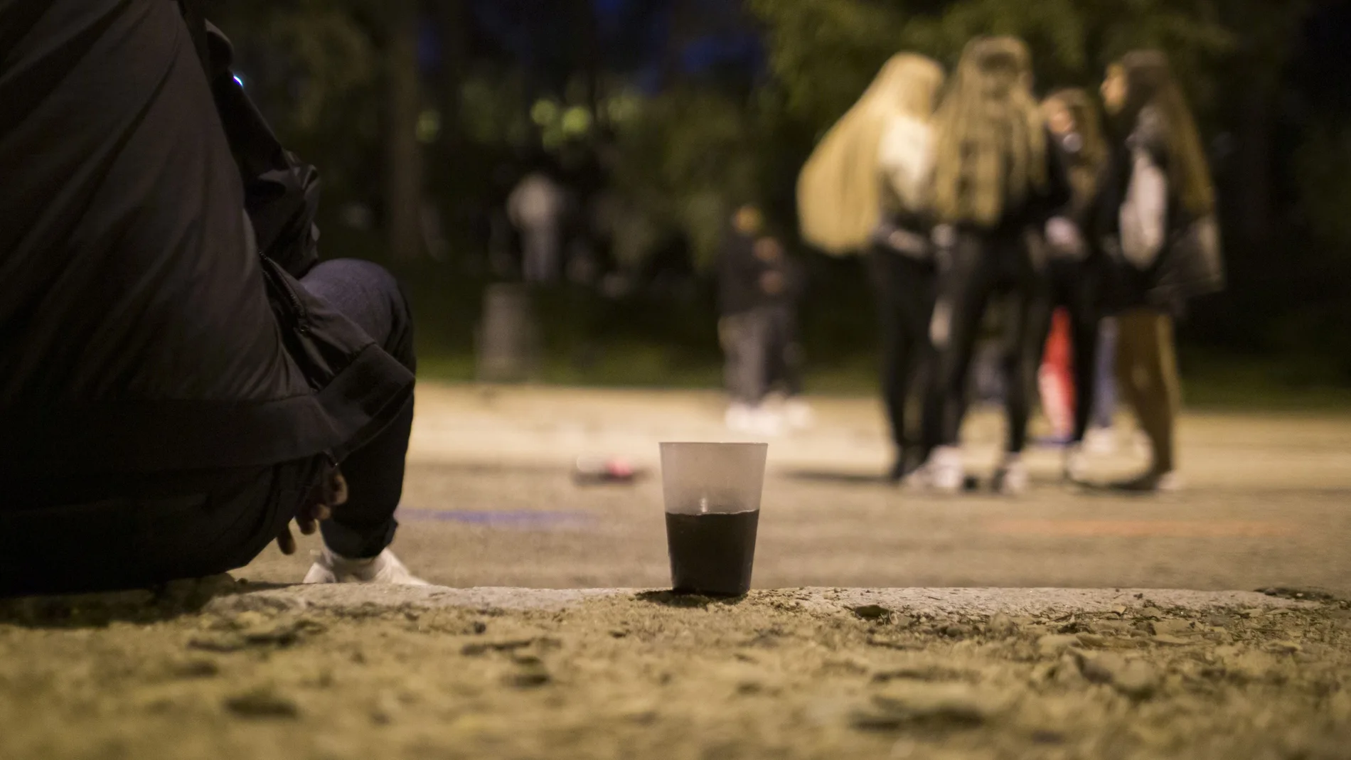 Botellones y control policial en el Parque del Oeste en Madrid