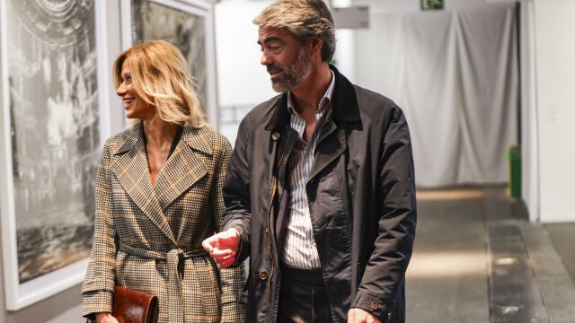 El look de Susanna Griso junto a Luis Enríquez Nistal.