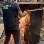 Nueve personas han sido detenidas y cinco han sido investigadas. Asimismo, se han incautado 123,5 kg de cocaína