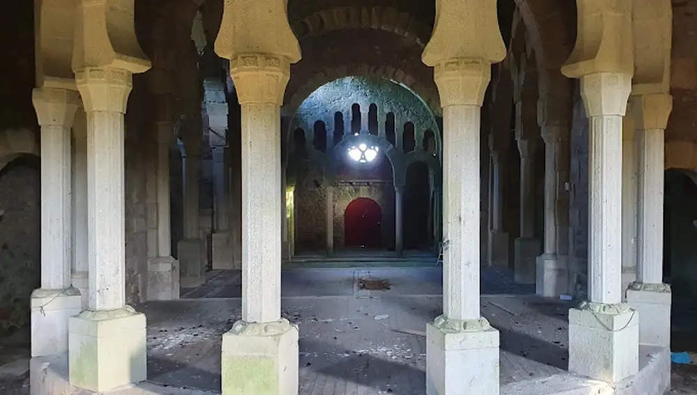 Interior del santuario