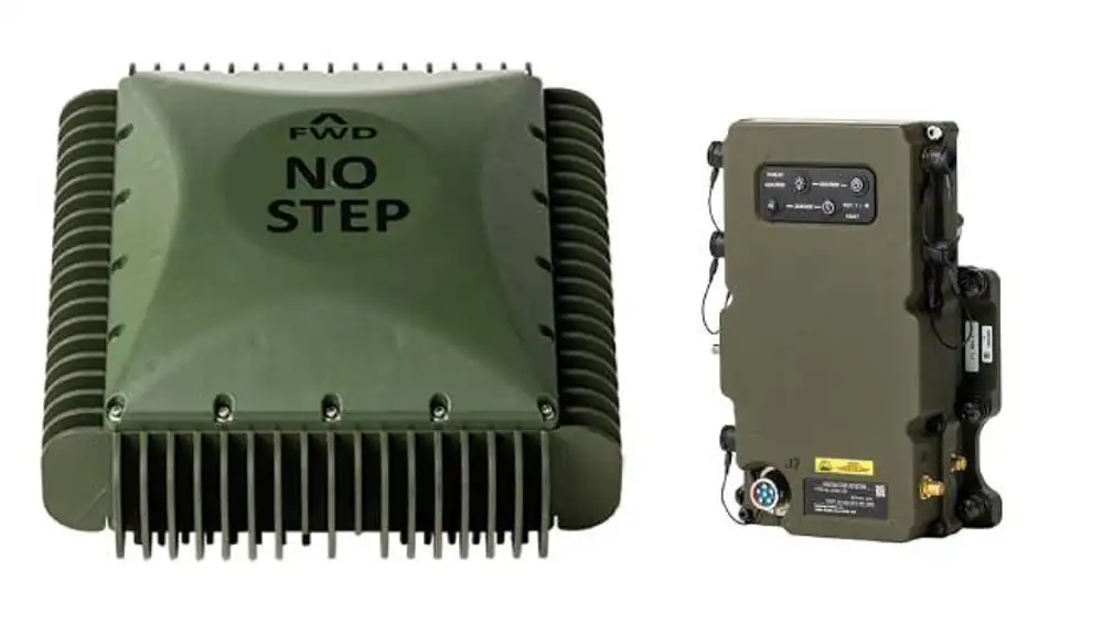 Los componentes de MAPS GEN II: MSAS-100 a la izquierda y NavHub-100 a la derecha.