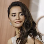 Spanish actor Penelope Cruz arrives on the red carpet during the 97th annual Academy Awards ceremony at the Dolby Theatre in the Hollywood neighborhood of Los Angeles