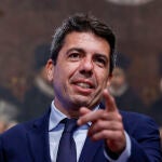 Carlos Mazón entrega Premios Isabel Ferrer 2025 en Valencia