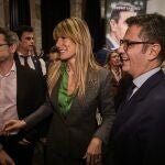 Begoña Gómez y Félix Bolaños en la presentación del libro “Tierra Firme” de Pedro Sánchez en el Circulo de Bellas Artes 
