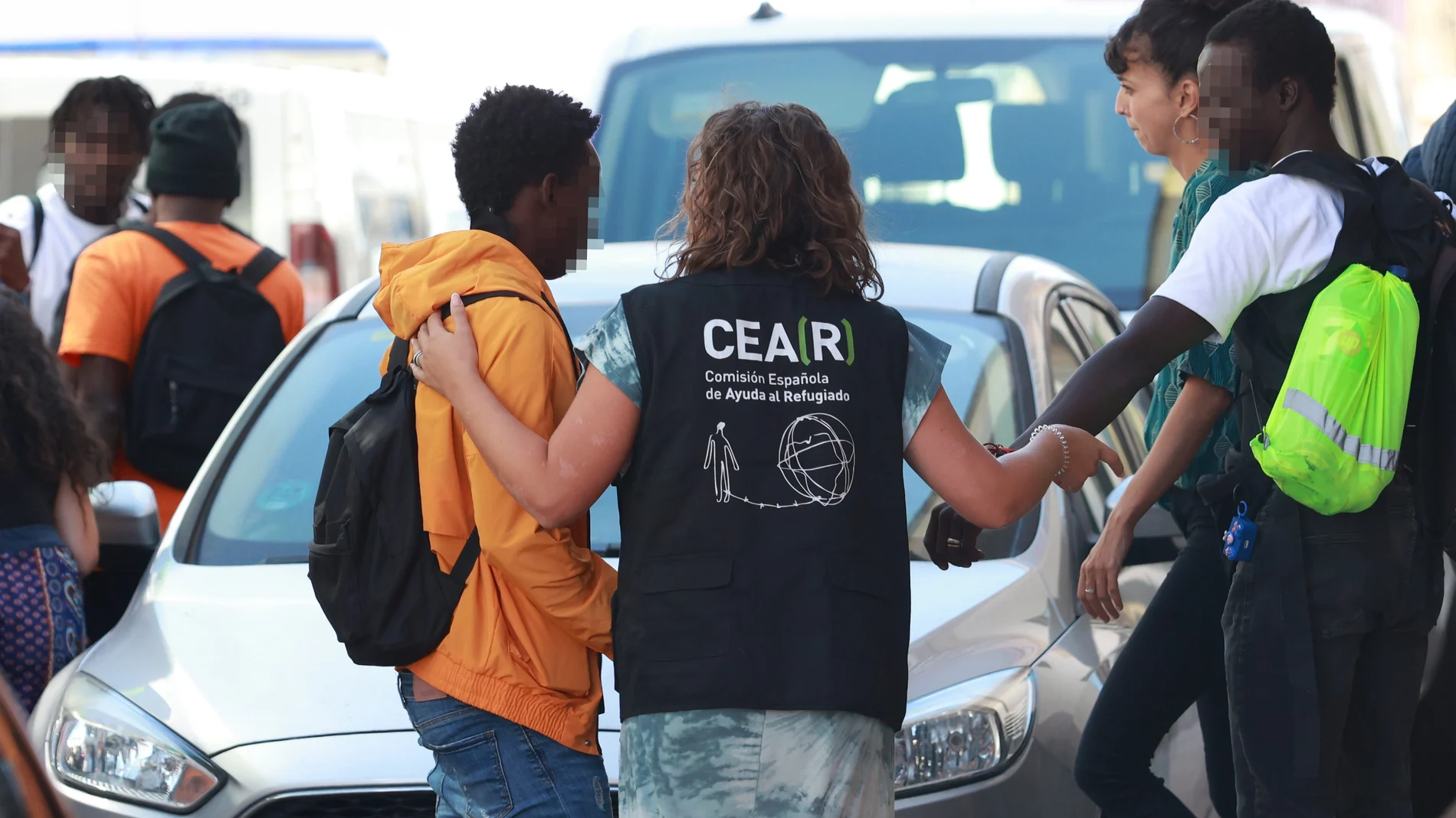Llegada de migrantes a un hotel de Alcalá de Guadaíra, en la provincia de Sevilla