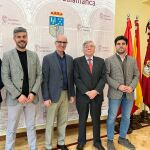 El presidente de la Diputación de Salamanca, Javier Iglesias, se reúne con los responsables de ALUMNI-USAL