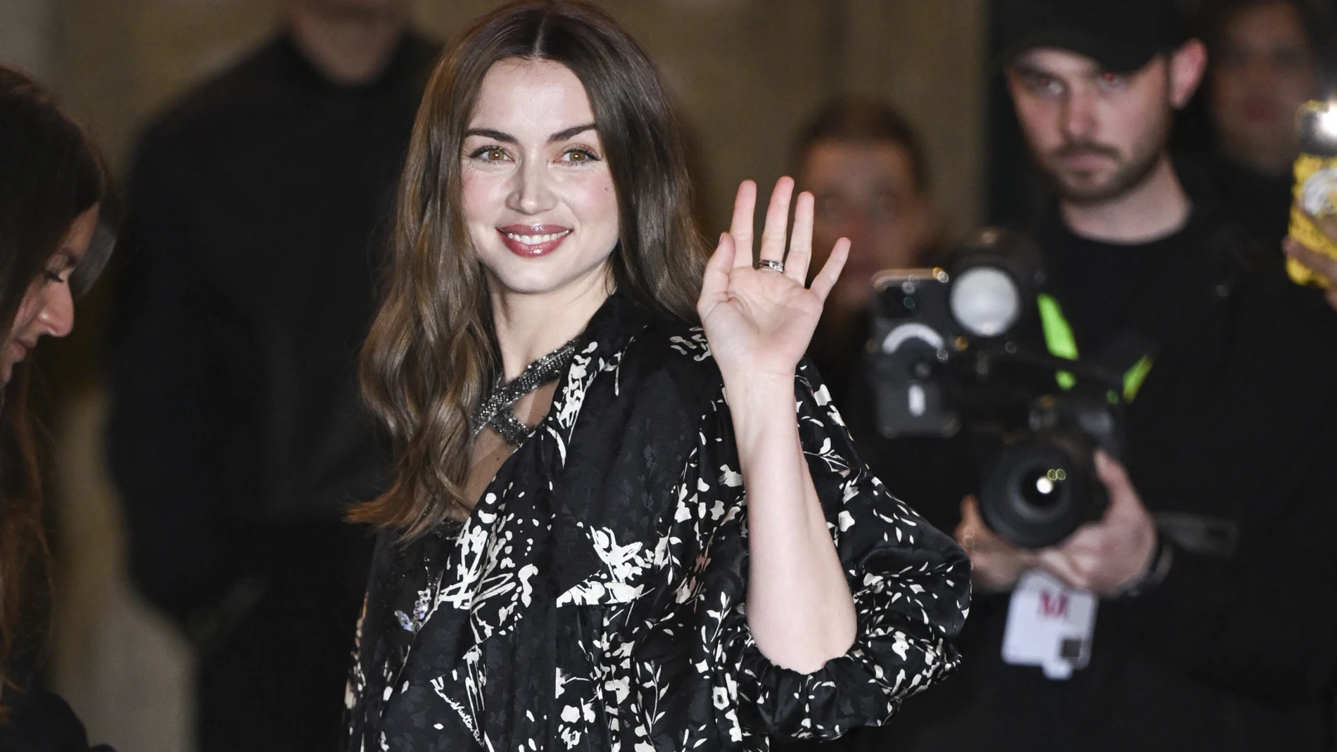 Ana de Armas en el desfile de Louis Vuitton.