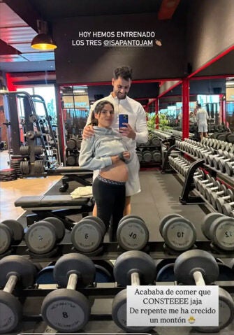 Isa Pantoja y Asraf Beno presumen de barriga