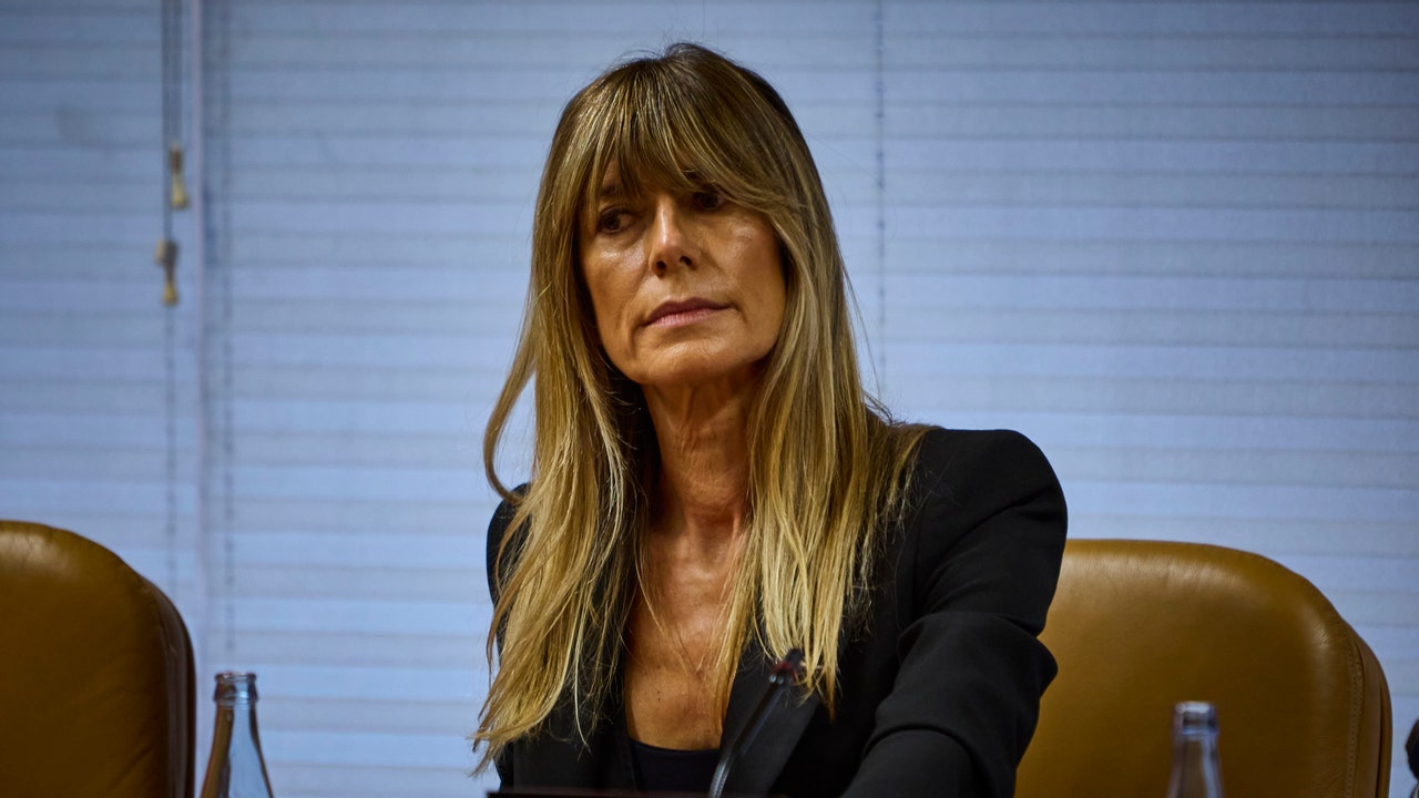 Begoña Gómez, ante el interés por su cátedra: "Te propongo que hables con mi compañera Cristina"