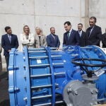 Juanma Moreno inaugura la conducción de abastecimiento a la zona norte de San Roque (Cádiz)