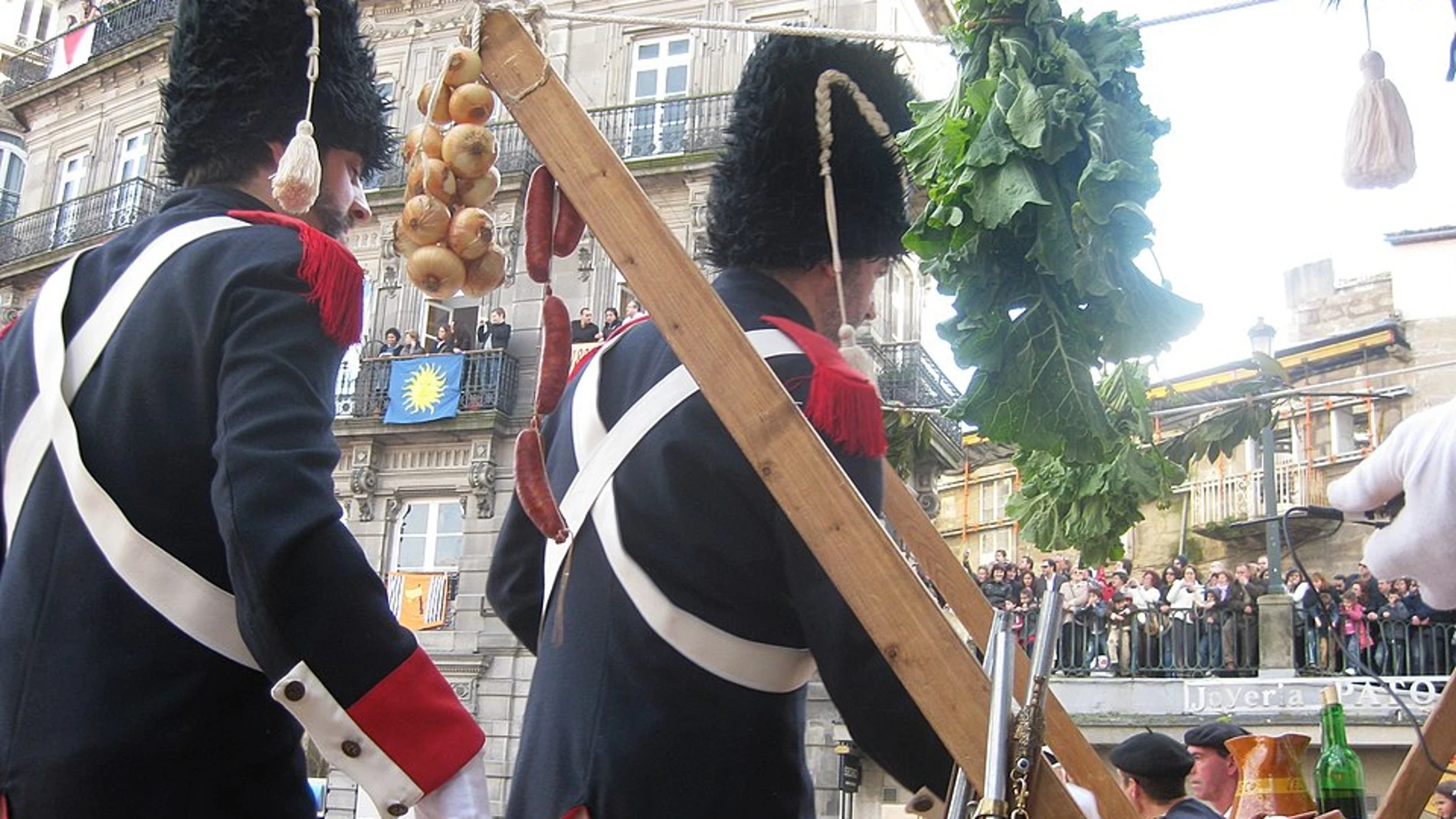 Recreación de las tropas francesas en la Puerta del Sol.