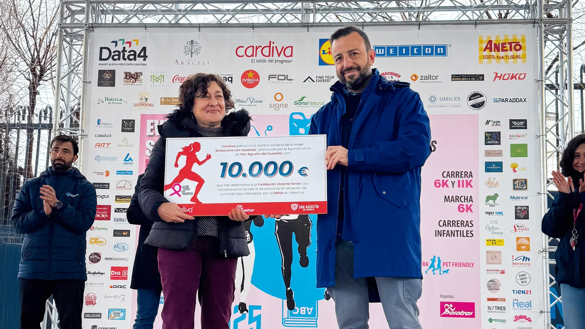 Cardiva participa en la carrera de la mujer y dona 10.000 euros a los afectados por la DANA en Valencia
