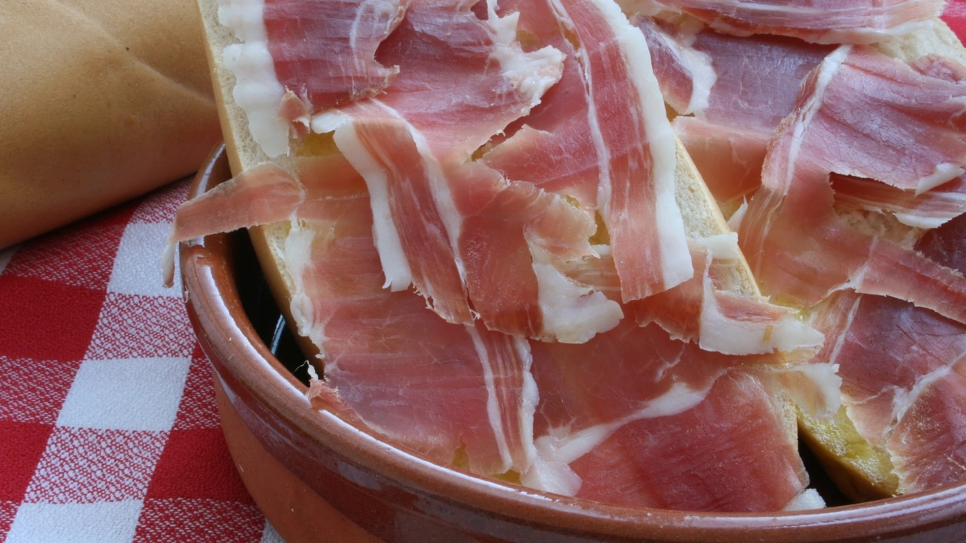 Si odias que el jamón se quede seco en la nevera, este invento es para ti