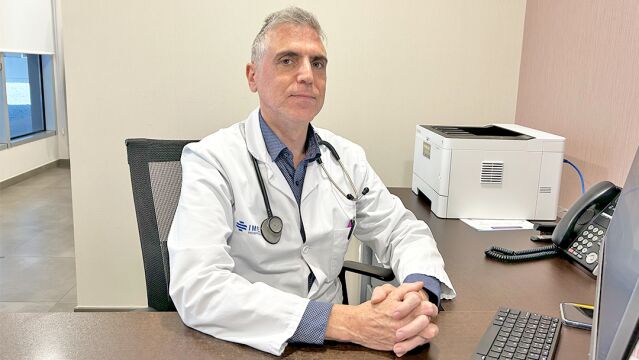 Dr. Antonio Cabezas Martín-Caro, nefrólogo (especialista del riñón) en el hospital IMED Elche