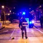 Segunda noche de disturbios y ataques a los Mossos tras el desalojo de un imán en Salt (Girona)