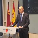 El consejero de Educación, Víctor Marín, durante la presentación del proceso de admisión