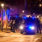 Segunda noche de disturbios y ataques a los Mossos tras el desalojo de un imán en Salt (Girona)