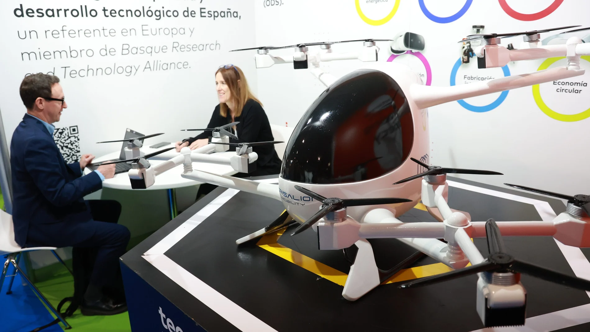 Imagen de un stand en la última feria de Aerospace & Defense Meetings Sevilla