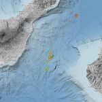 Mapa donde han sido localizados los terremotos del 'enjambre sísmico' del volcán de Enmedio