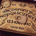 Ouija: un juego inofensivo o una puerta para los espíritus