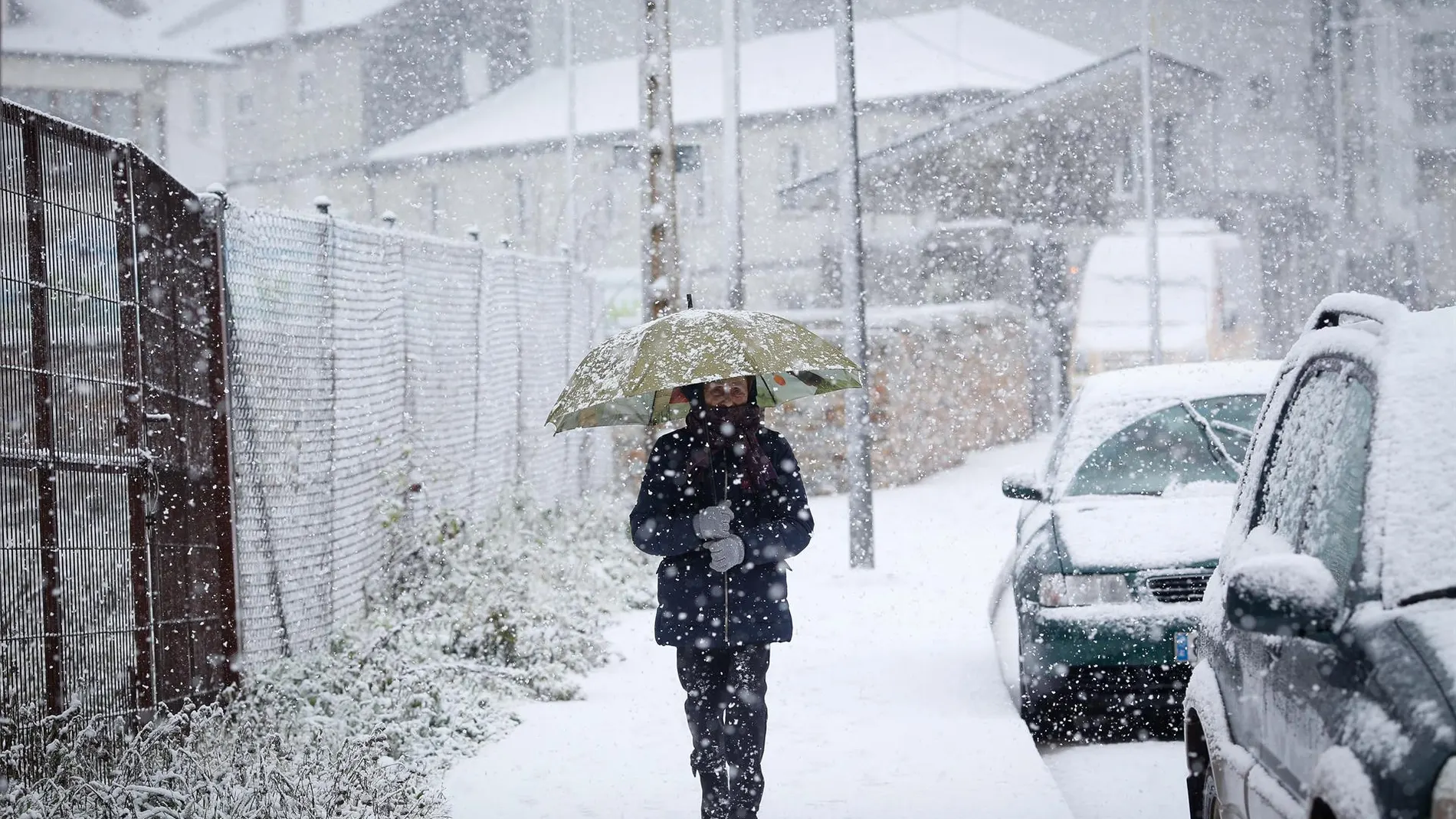 La borrasca Konrad deja hoy avisos por lluvia, oleaje y nieve en media España, con Cantabria en nivel naranja