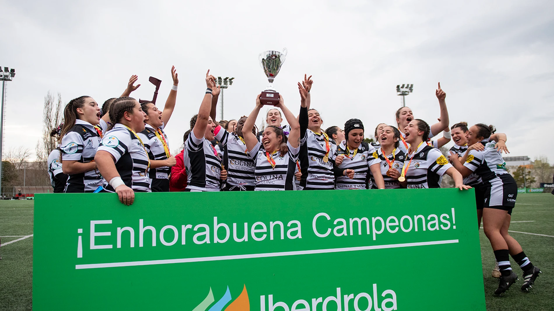 El Salvador gana la Copa de la Reina y logra su primer título nacional femenino
