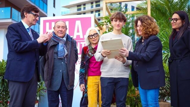 Illa recuerda a Carme Chacón como una mujer que "rompió barreras" y dejó un legado de compromiso