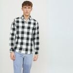 Jack & Jones revienta el precio de esta camisa y ahora cuesta menos de 13 euros