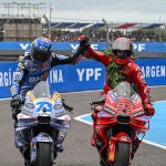 Marc y Álex Márquez, tras la carrera del GP de Argentina