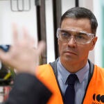 Pedro Sánchez y Emiliano García Page visitan las instalaciones de Accelera By Cummins en Guadalajara