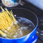 La advertencia de un chef italiano: "Dejen de añadir esto a la pasta"