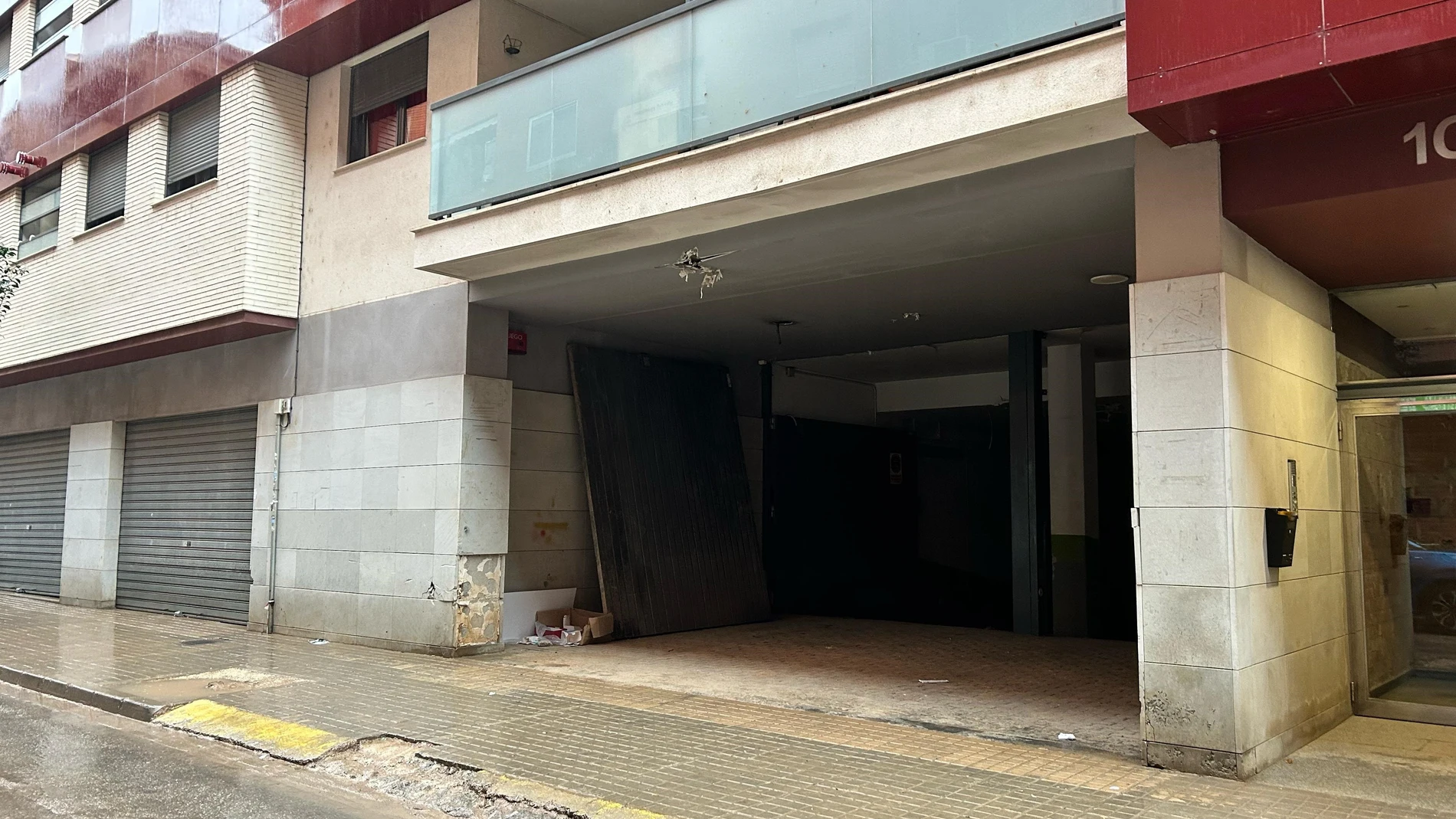 La localidad Catarroja ha finalizado los trabajos de emergencia en 185 garajes, "una de las prioridades" para el municipio desde el pasado 29 de octubre, el día de la dana que arrasó gran parte de la provincia de Valencia. REMITIDA / HANDOUT por AYUNTAMIENTO CATARROJA Fotografía remitida a medios de comunicación exclusivamente para ilustrar la noticia a la que hace referencia la imagen, y citando la procedencia de la imagen en la firma 18/03/2025