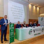 Mariano Prieto hace balance de su gestión en presencia de Benjamín Castro y Agustín Argulo, nuevo presidente de AGCyL