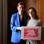 La ministra Mónica García junto a la doctora Tamara Contreras, hace un año