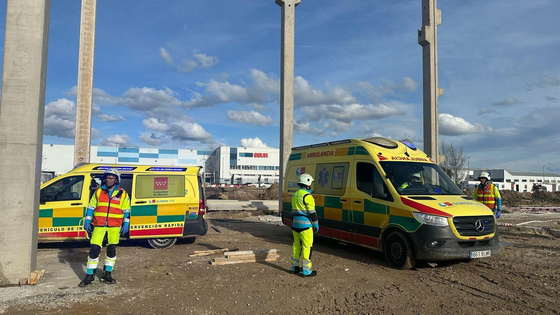 Evacuado de gravedad un trabajador al caerle una plancha de hormigón en una obra de Getafe REMITIDA / HANDOUT por EMERGENCIAS COMUNIDAD DE MADRID 112 Fotografía remitida a medios de comunicación exclusivamente para ilustrar la noticia a la que hace referencia la imagen, y citando la procedencia de la imagen en la firma 19/03/2025