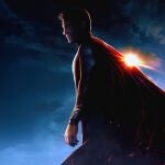 Henry Cavill es conocido por su participación como Superman en el DCEU